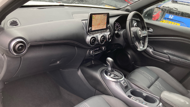 Nissan Juke 1.6 Hybrid Tekna 5dr Auto Hybrid Hatchback